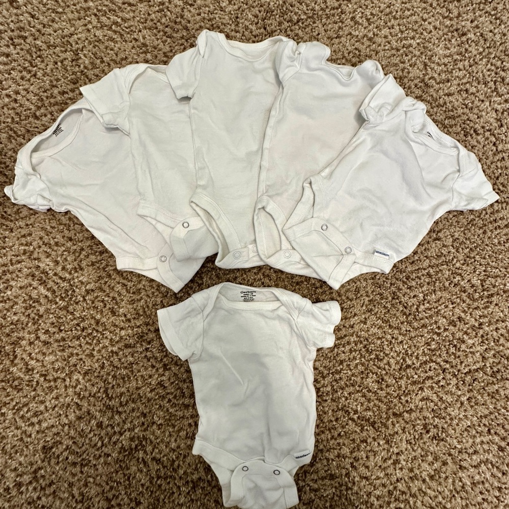 Bundle of 6 White Newborn Onesies